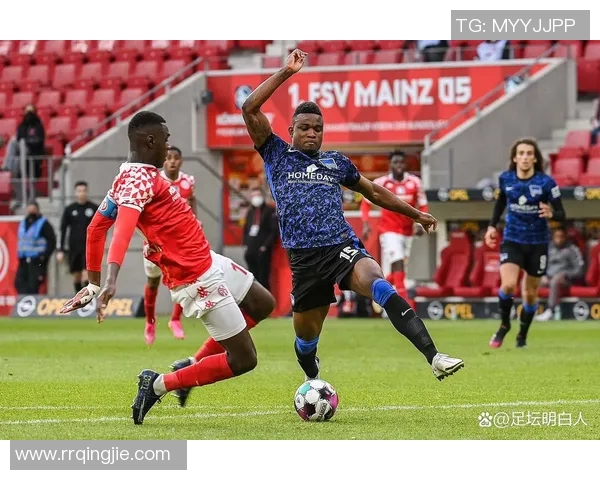 沙尔克04力克柏林赫塔,取得关键胜利! 沙尔克04力克柏林赫塔,取得关键胜利!